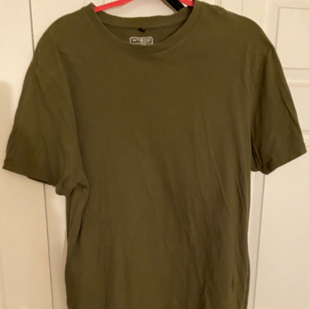 Tee shirt